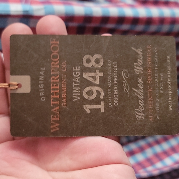 Men's Button Down Casual Shirt - Picture 3 of 4